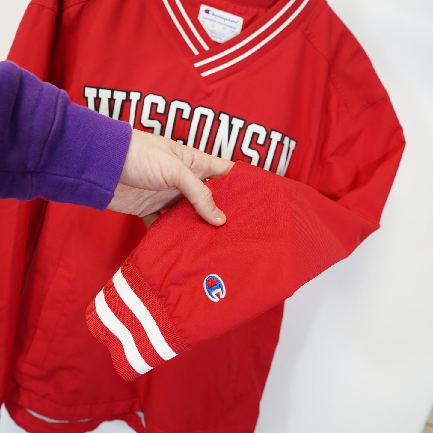 (M) Wisconsin Badgers Champion Embroidered Pullover Windbreaker Jacket Men's M Red