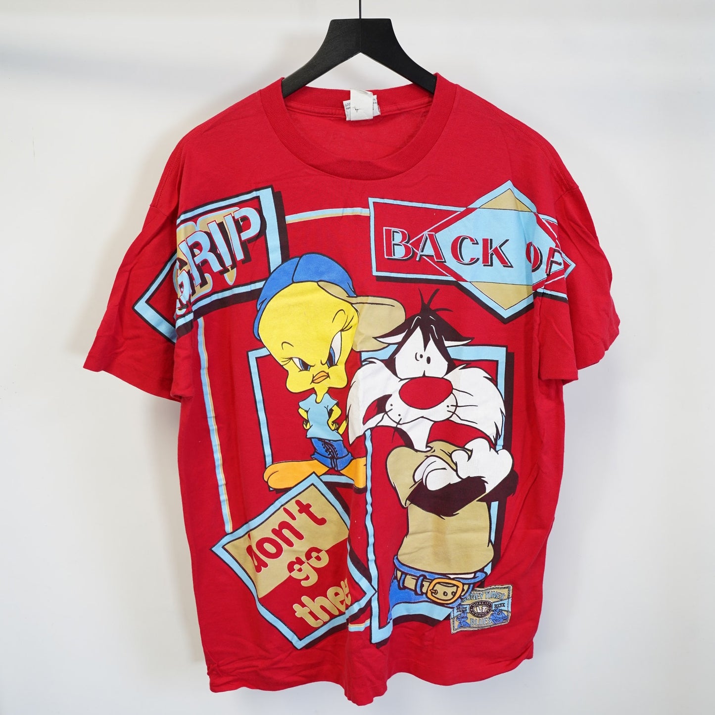(XL) Vintage Tweety & Sylvester Looney Tunes  T-Shirt Men's XL Red AOP 90s Single