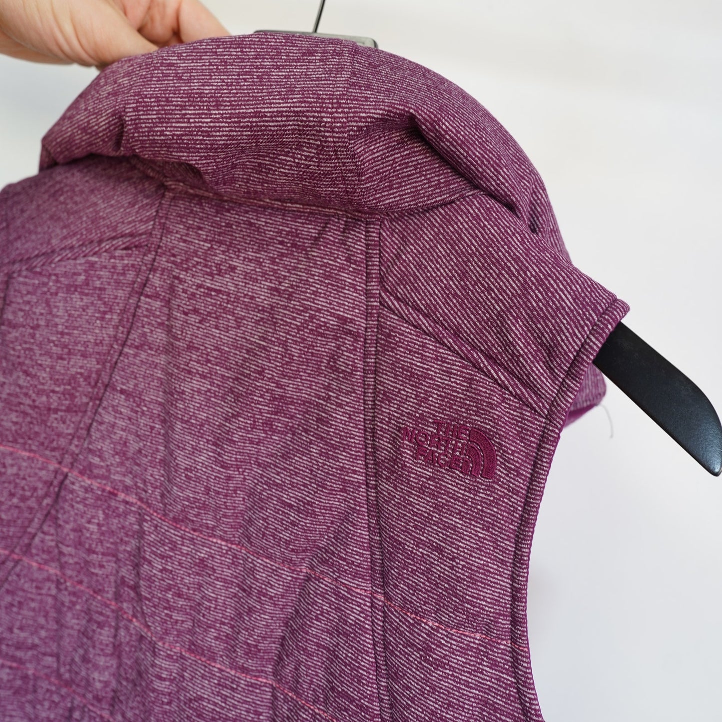 (Women's M) The North Face Pseudio Puffer Vest Heather Dark Berry Stripe Size M Pink