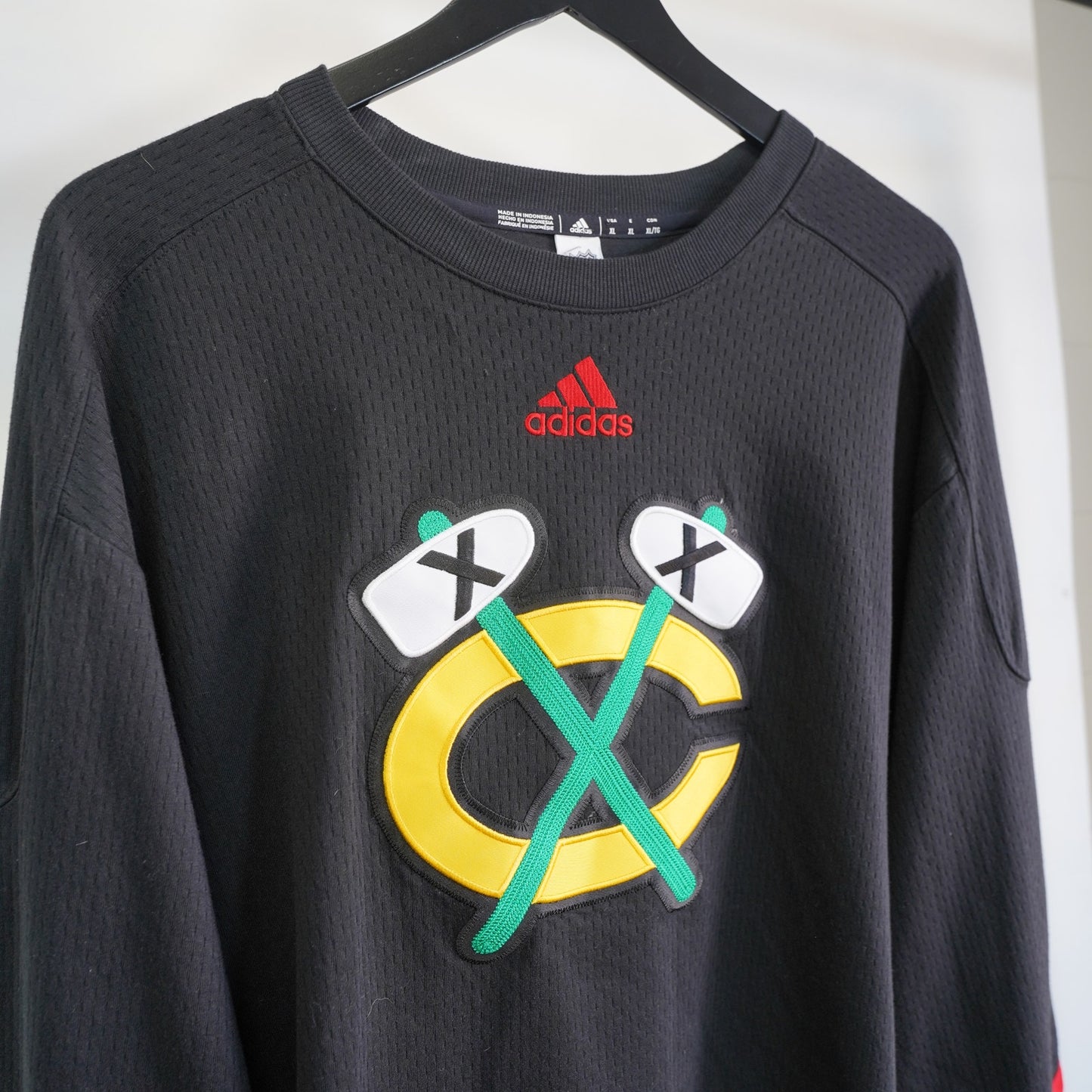 (XL) Adidas Chicago Blackhawks Sewn Hockey Sweatshirt Men's XL Black Crewneck