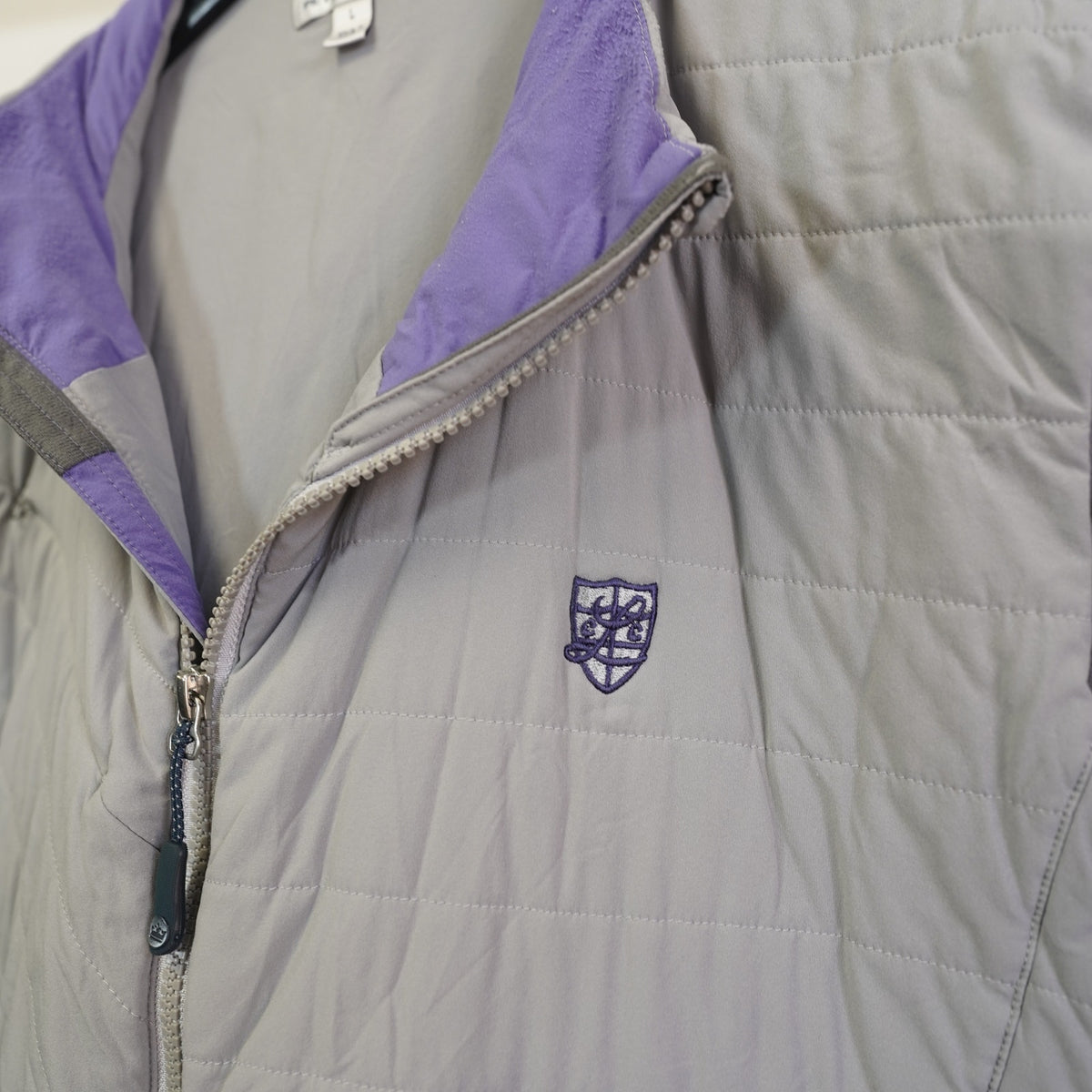 (L) Peter Millar Golf Quilted Light Puffer Vest Men's L Gray Purple Performance Tech