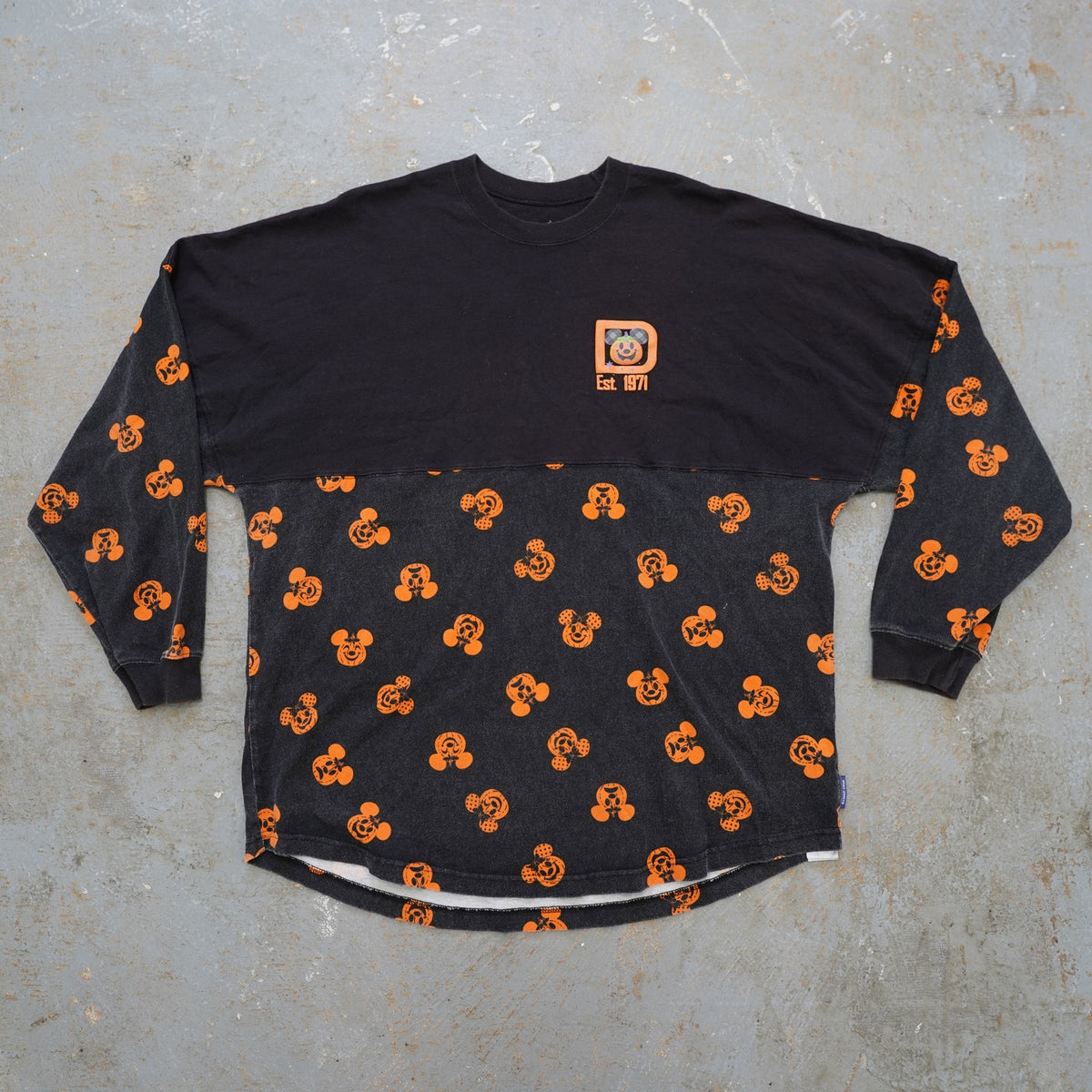 (XL) Disney Parks 2021 Halloween Mickey Mouse Pumpkins Spirit Jersey Size XL Black