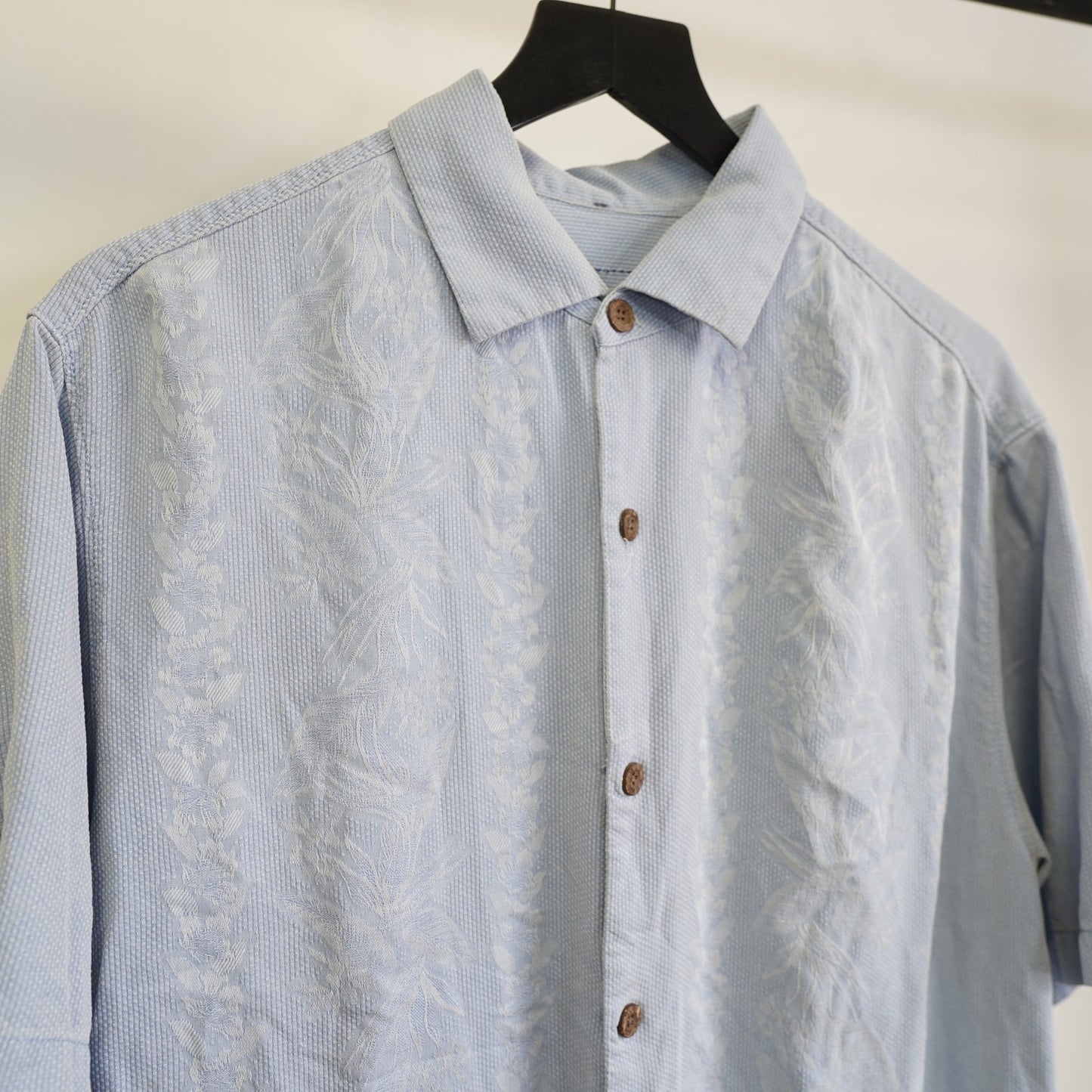 (M) Tommy Bahama Cubavera 100% Silk Hawaiian Shirt Men's M Blue Embroidered Floral