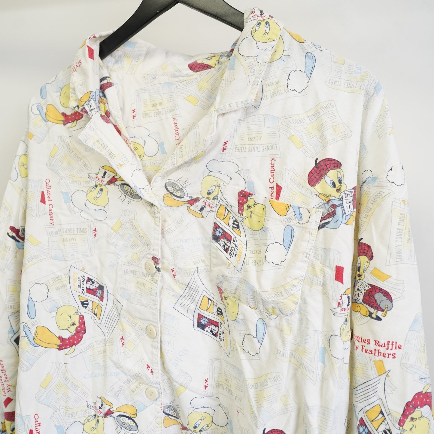 (Women's XXL) Vintage Tweety Bird 90s Looney Tunes Button Up Shirt Women's XXL White Cartoon