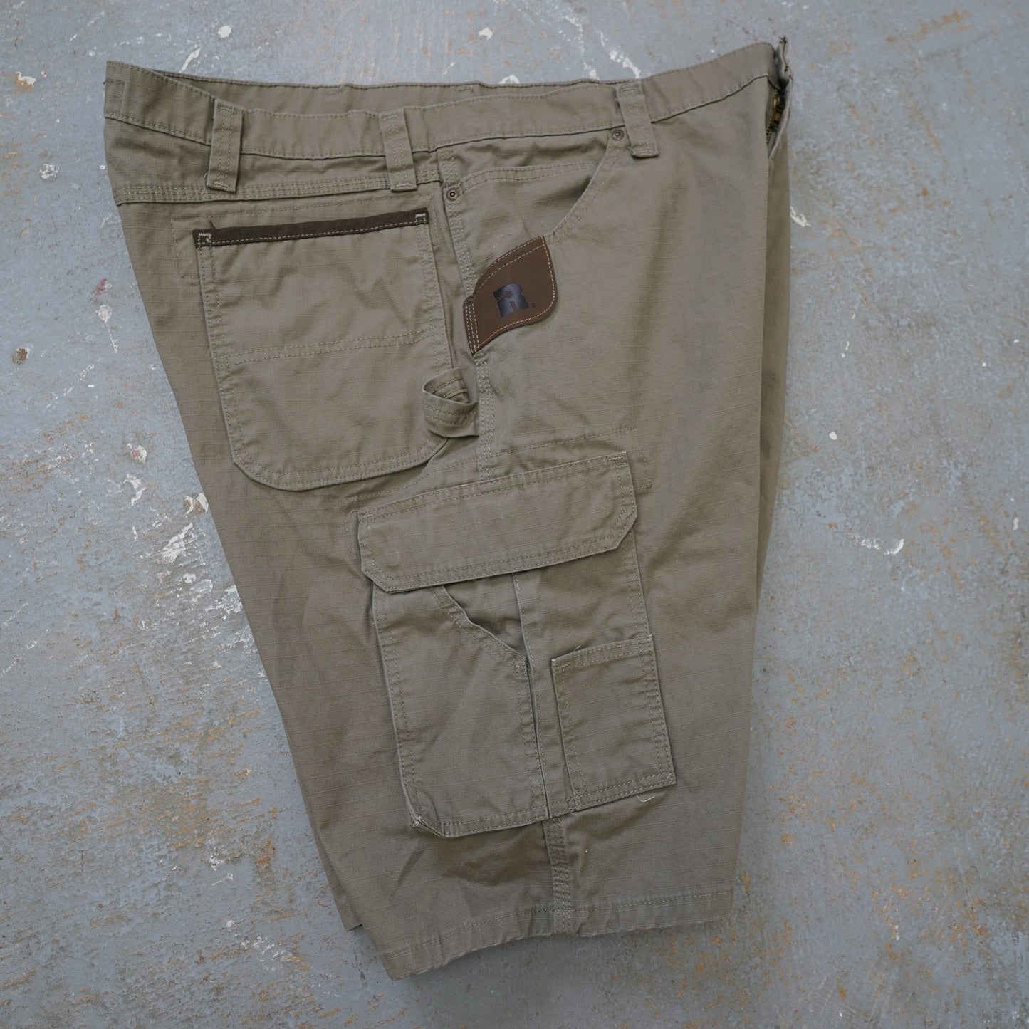 (Sz. 40) Wrangler Riggs Cargo Shorts Men's Sz. 40 Utility Workwear Beige Tan