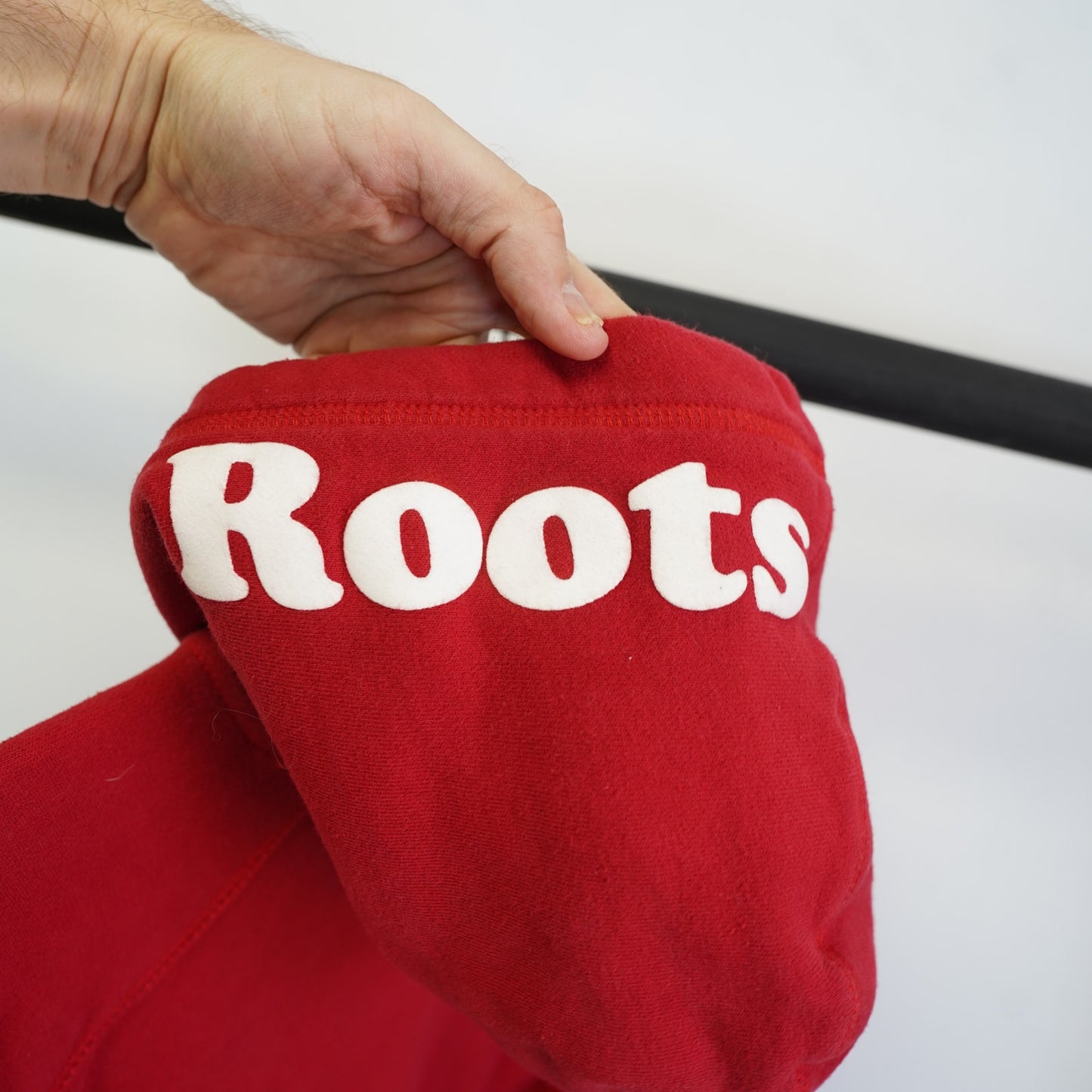 (S) Roots Canada Park City Utah Pullover Hoodie Men's S Red White Beaver Logo