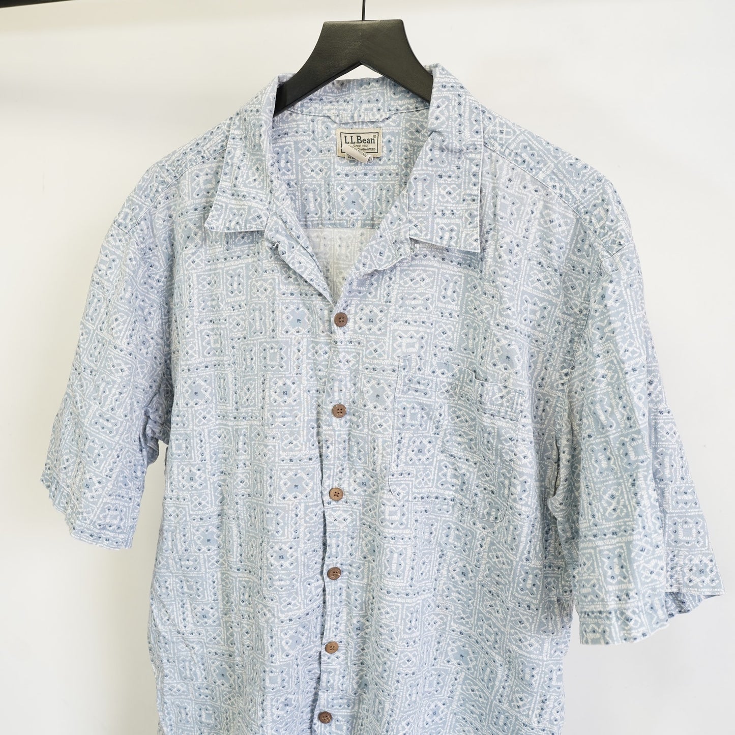 (L) Vintage L.L. Bean Hawaiian Camp Shirt Men's L Tall Blue 90s Retro Hiking AOP
