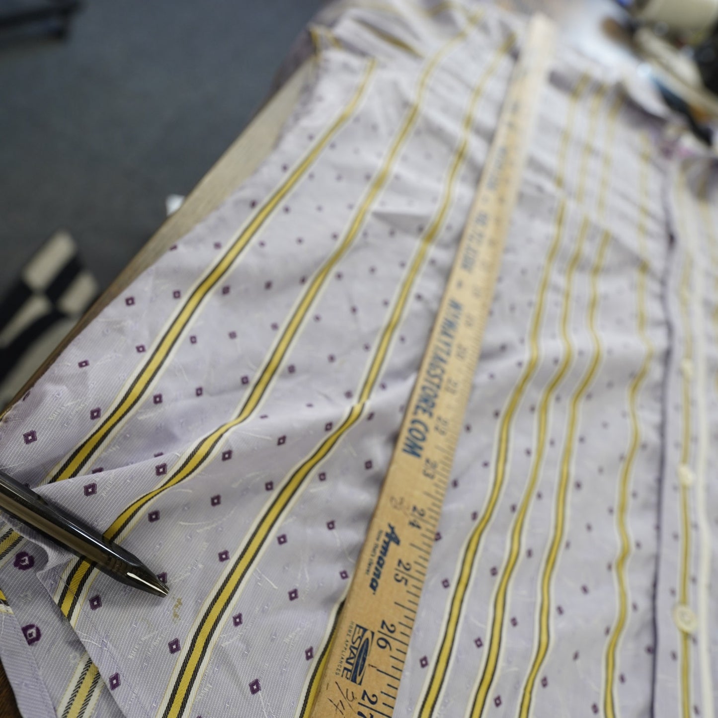 (XXL) Robert Graham Button Up Shirt Men's XXL Floral Flip Cuff Preppy Purple Stripes