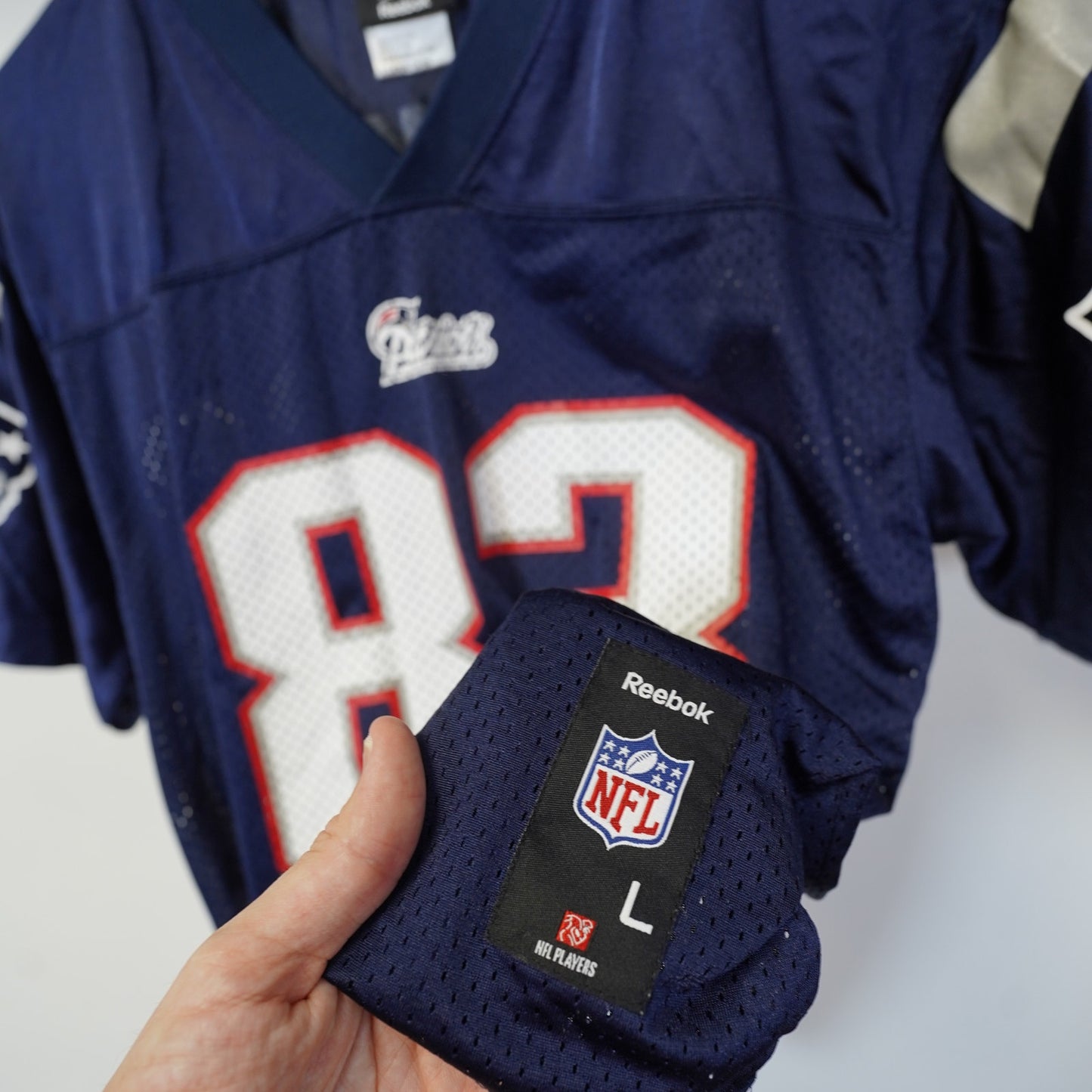 (Boys L) Vintage New England Patriots Wes Welker Football Jersey Reebok Boys L 14-16 Blue