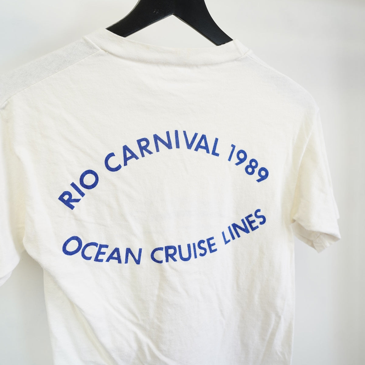 (XS) Vintage 1980s Rio Carnival Cruise Ship T-Shirt Mens XS White Single Stitch White