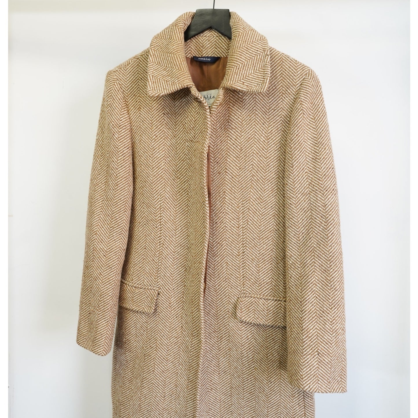 (Women's S) Vintage Apria Italy Herringbone Wool Tan Overcoat Women's S Full Length Mob Wife