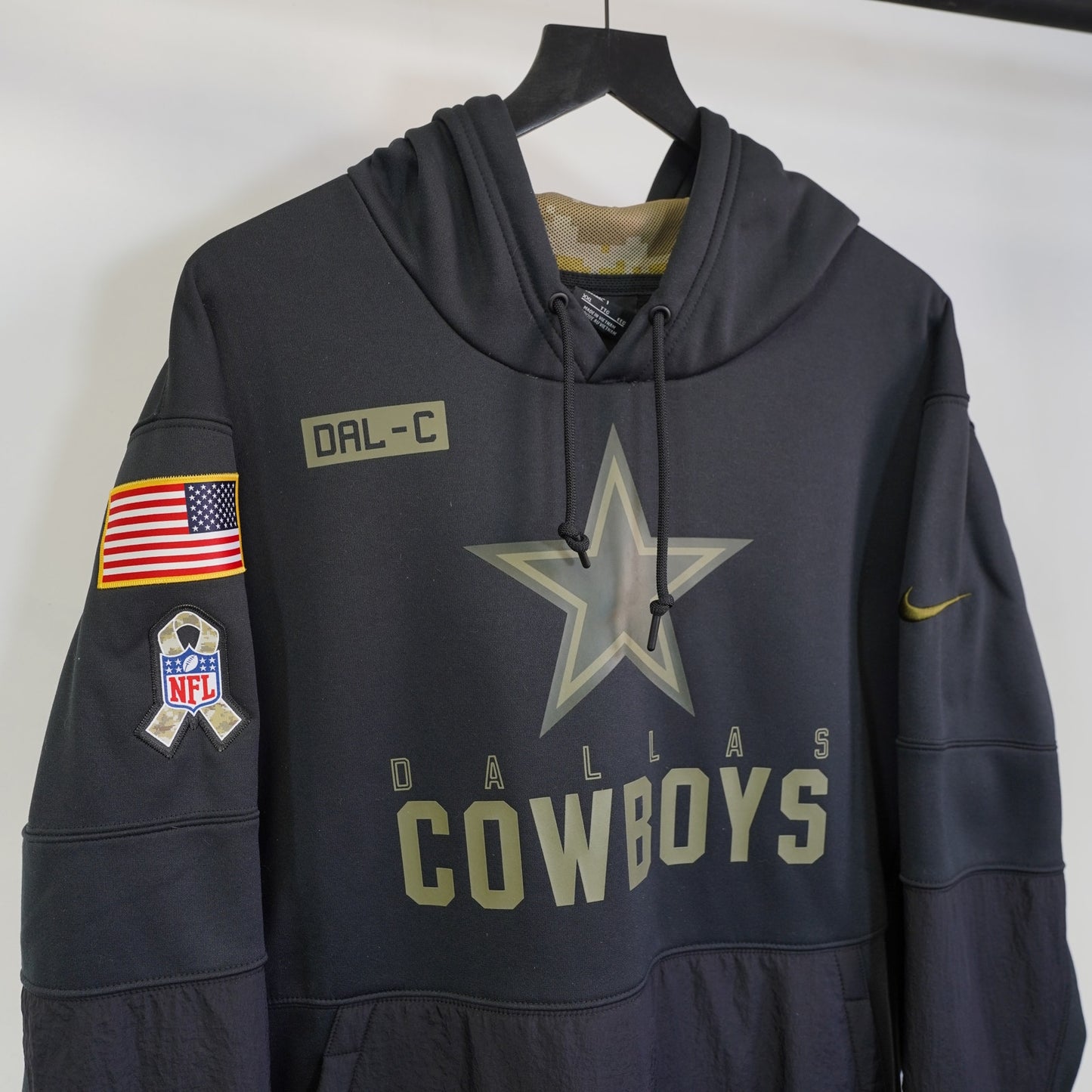 (XXL) Nike Dallas Cowboys Salute to Service Dri-Fit Hoodie Men's XXL Black Camo