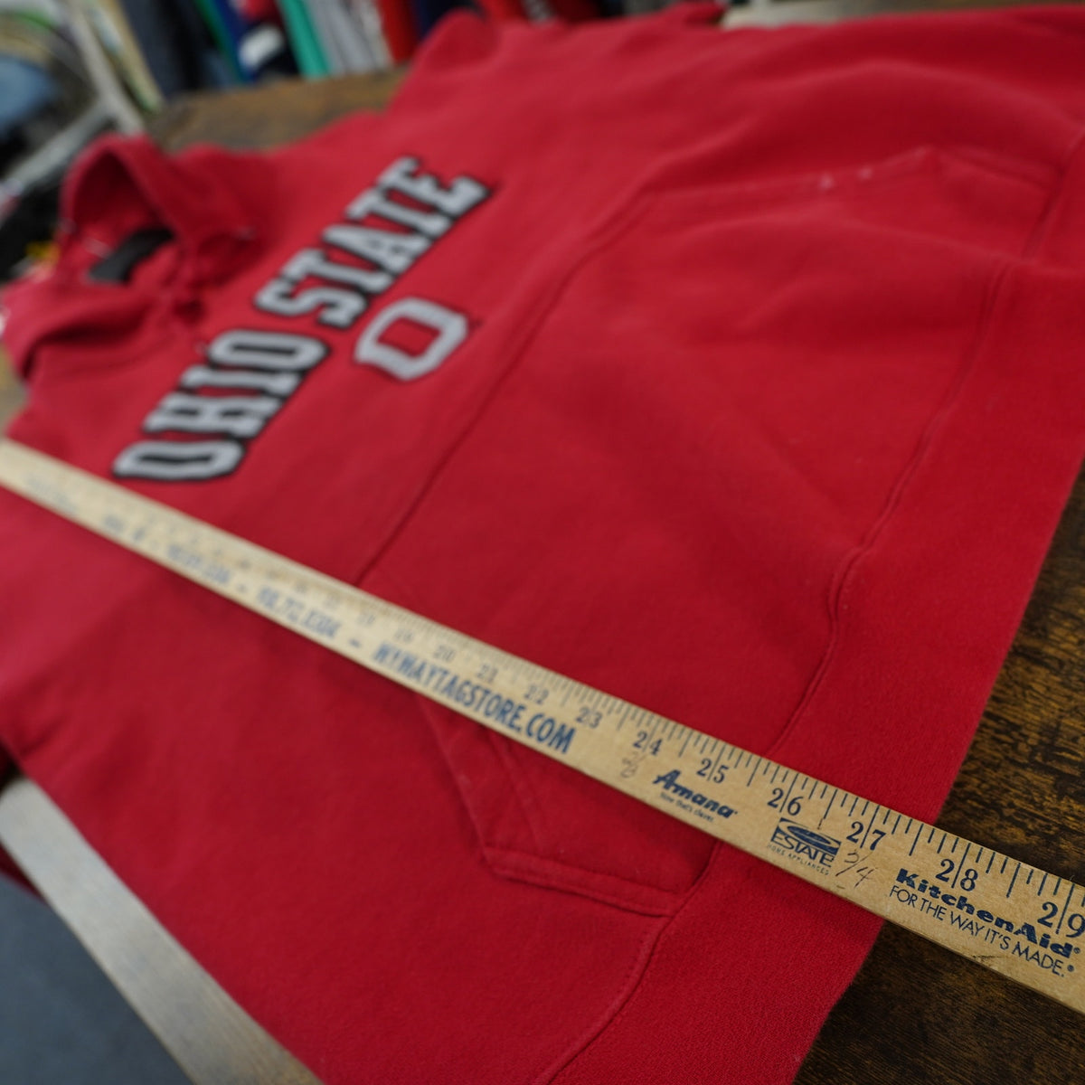 (L) Ohio State Buckeyes Embroidered Pullover Hoodie Men's L Red Retro Sewn