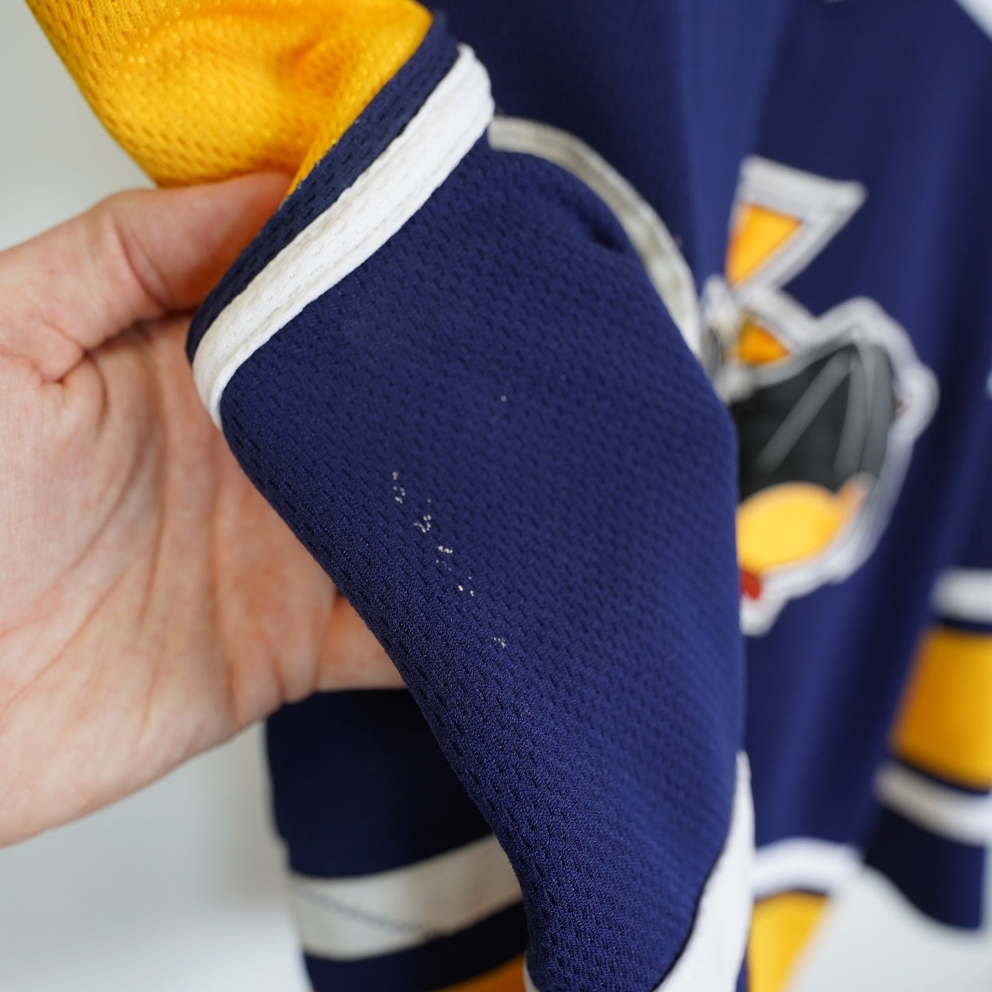 (XL) Vintage Austin Ice Bats Sewn AK Hockey Jersey Men's XL 2002-2003 Blue Yellow