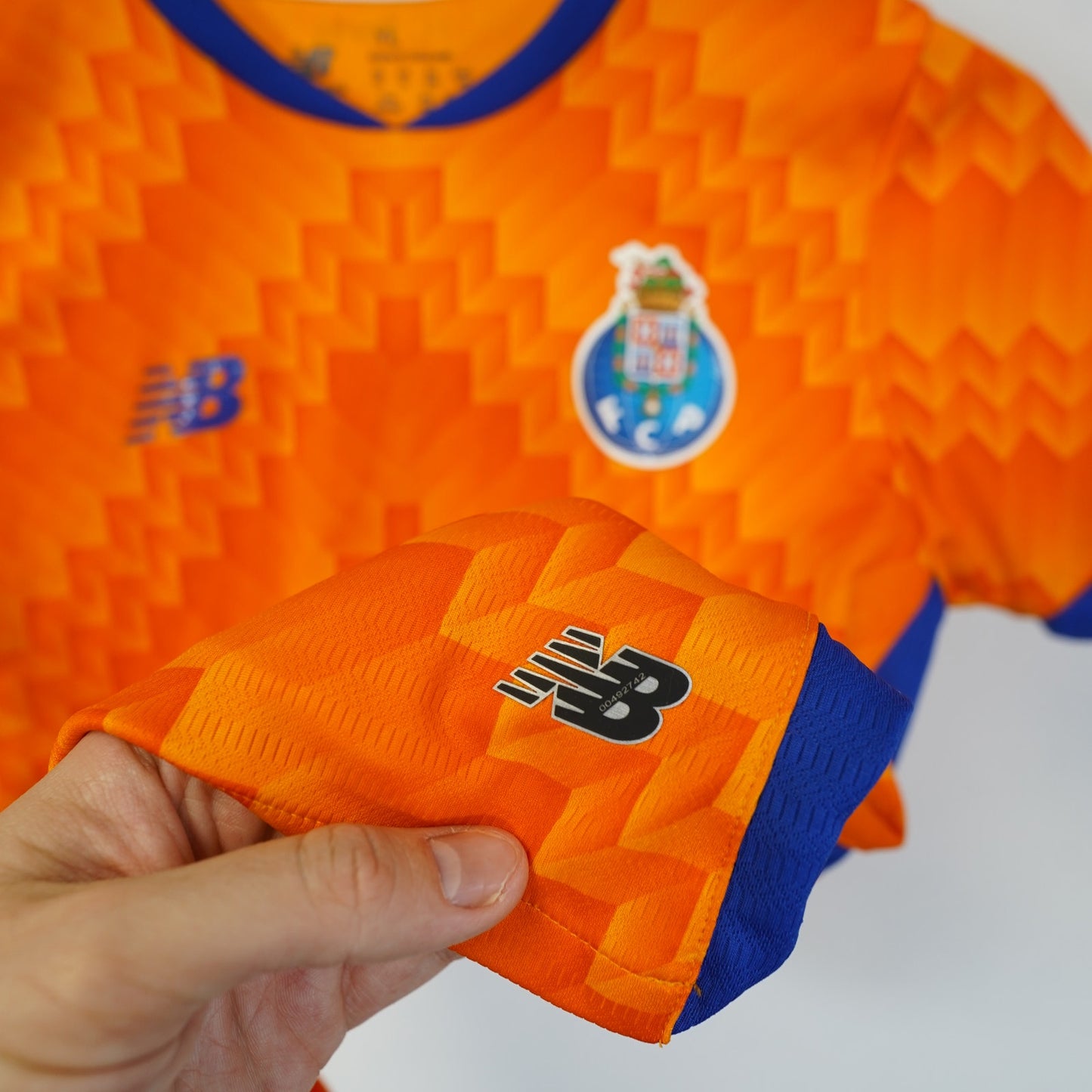 (Youth L) FC Porto New Balance Away Soccer Jersey 2024-25 Youth L Orange Kids Football