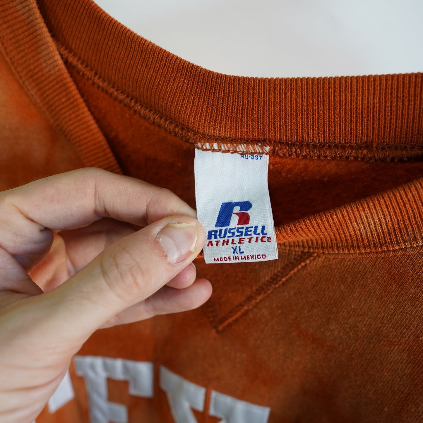 (XL) University of Texas Vintage Russell Athletic Sweatshirt Mens XL Orange Longhorn