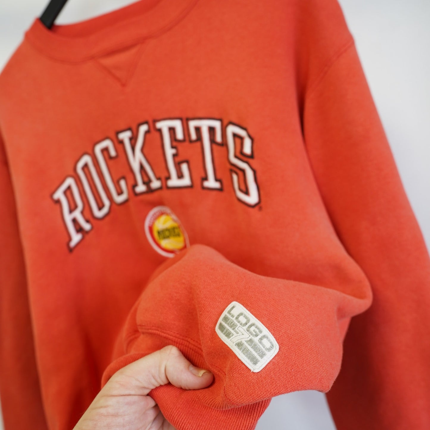 (M) Vintage Houston Rockets 90s Logo 7 Embroidered Sweatshirt Men's M Red Retro