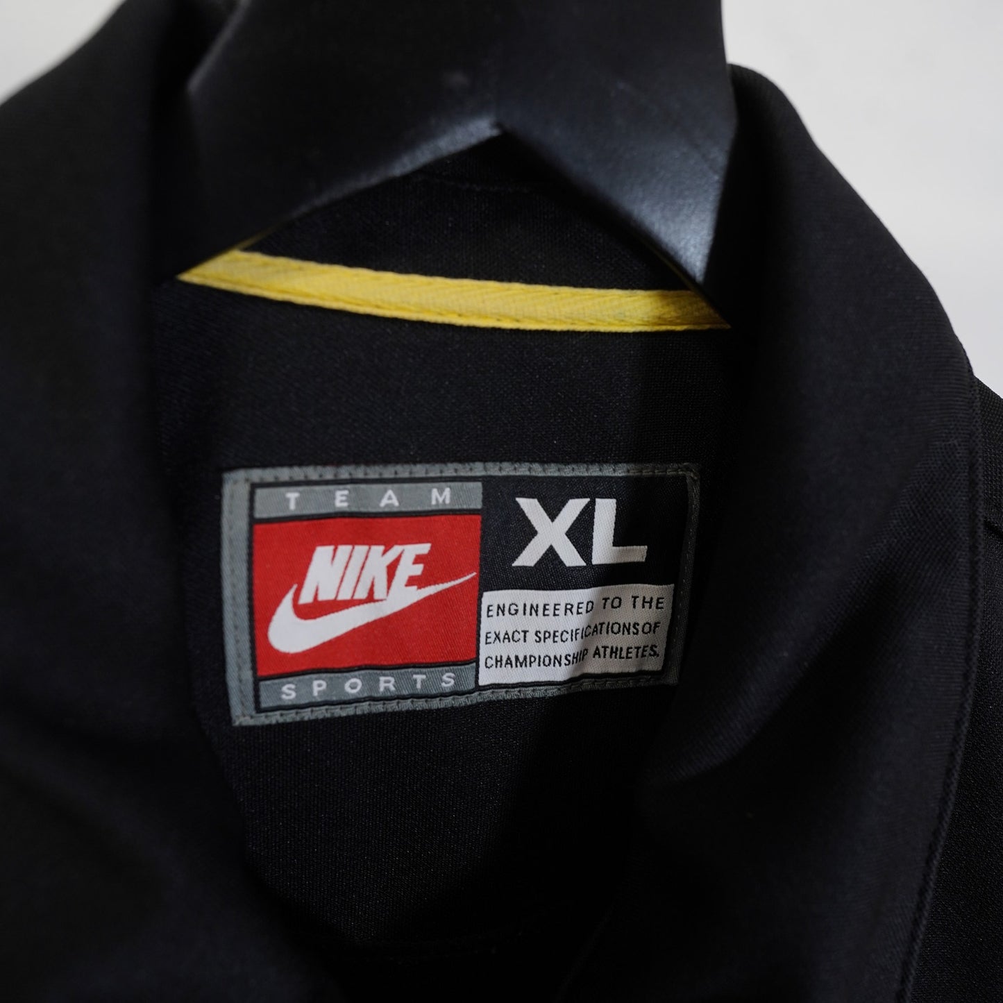 (XL) Vintage Atlanta Hawks Team Nike NBA Sewn Shooting Warm Up Jersey Men's XL Black