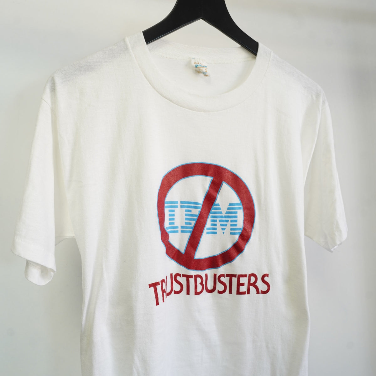 (M) Vintage IBM Trustbusters 90s Tech Computer T-Shirt Men's M/L 80s White Retro
