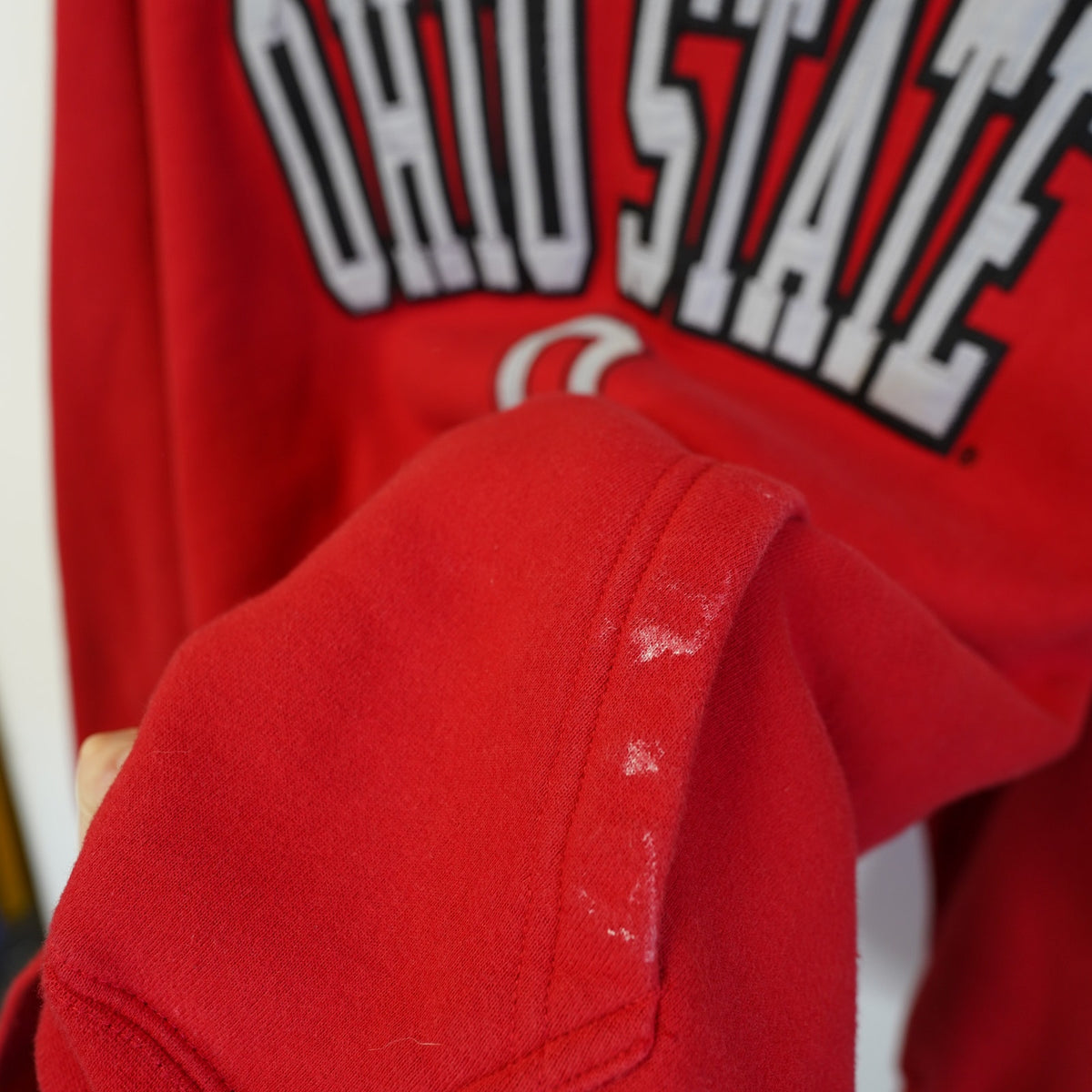 (L) Ohio State Buckeyes Embroidered Pullover Hoodie Men's L Red Retro Sewn