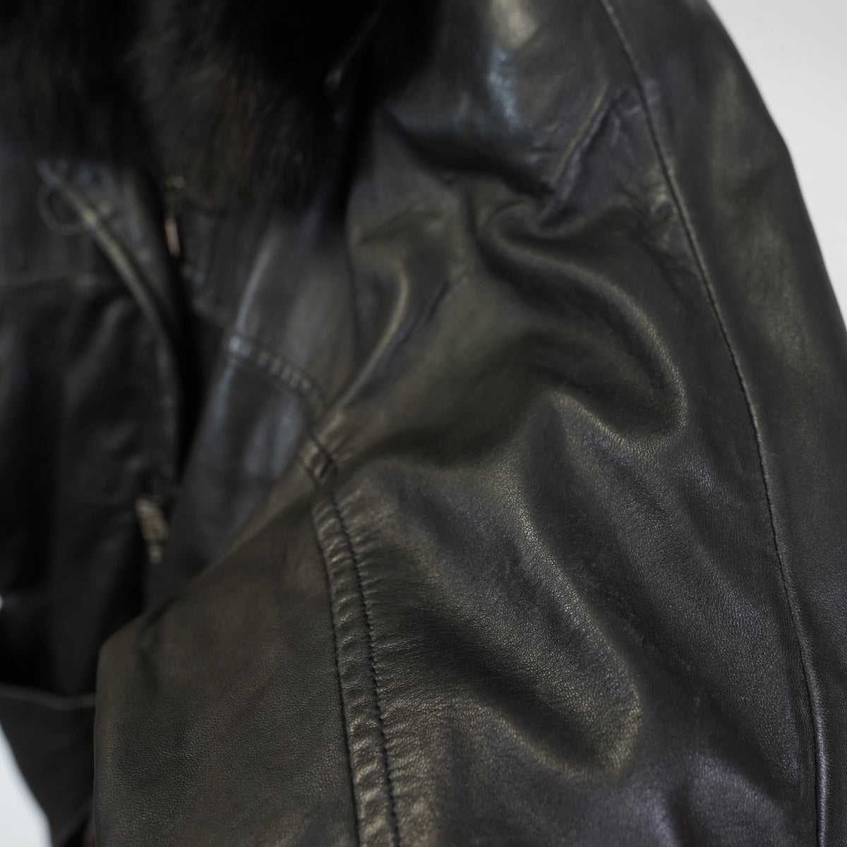 (Women's M) Vintage 90s Black Leather Jacket Fox Fur Collar LNR Women's M Trench Coat Glam