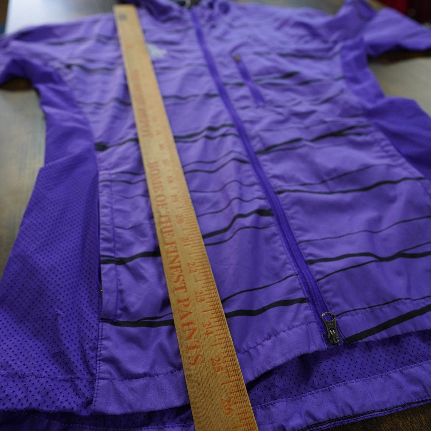 (S) Nike Running Light Windbreaker Men's S Purple Hooded Luke's Locker Jacket