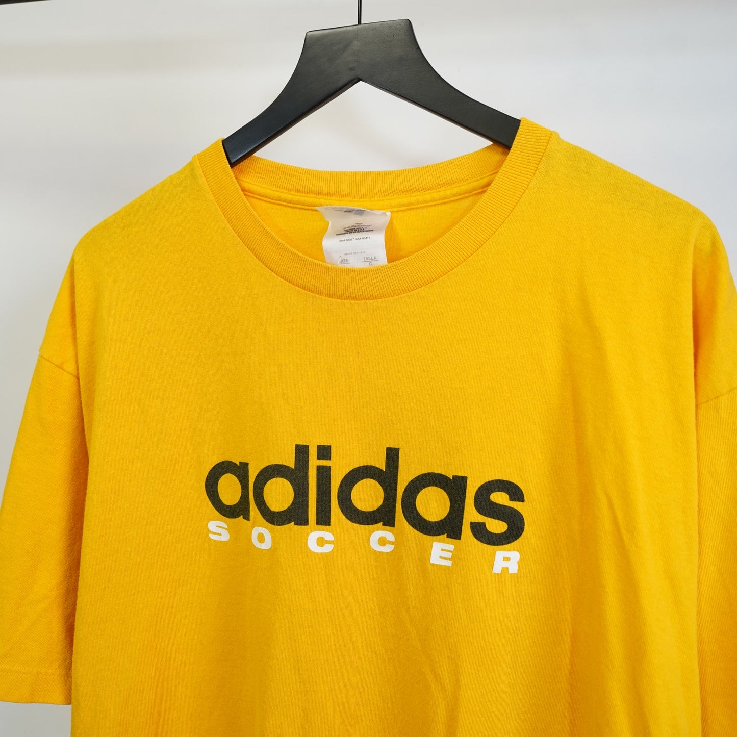(L) Vintage Adidas Soccer Y2K Yellow T-Shirt Men's L 2000s World Cup