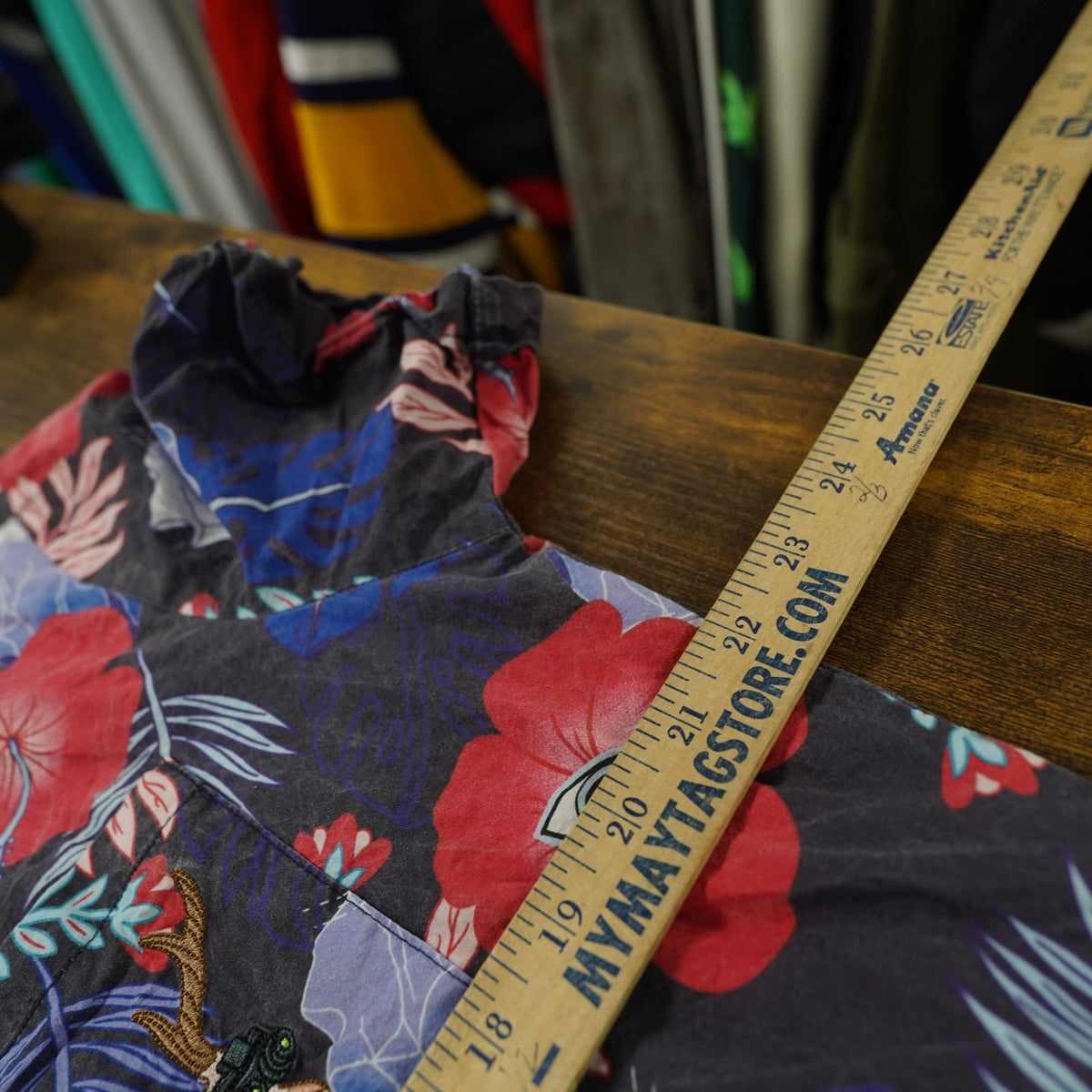 (M) Wendigoon Retro Floral Hawaiian Shirt Men's M Floral Multicolor Surf Y2K