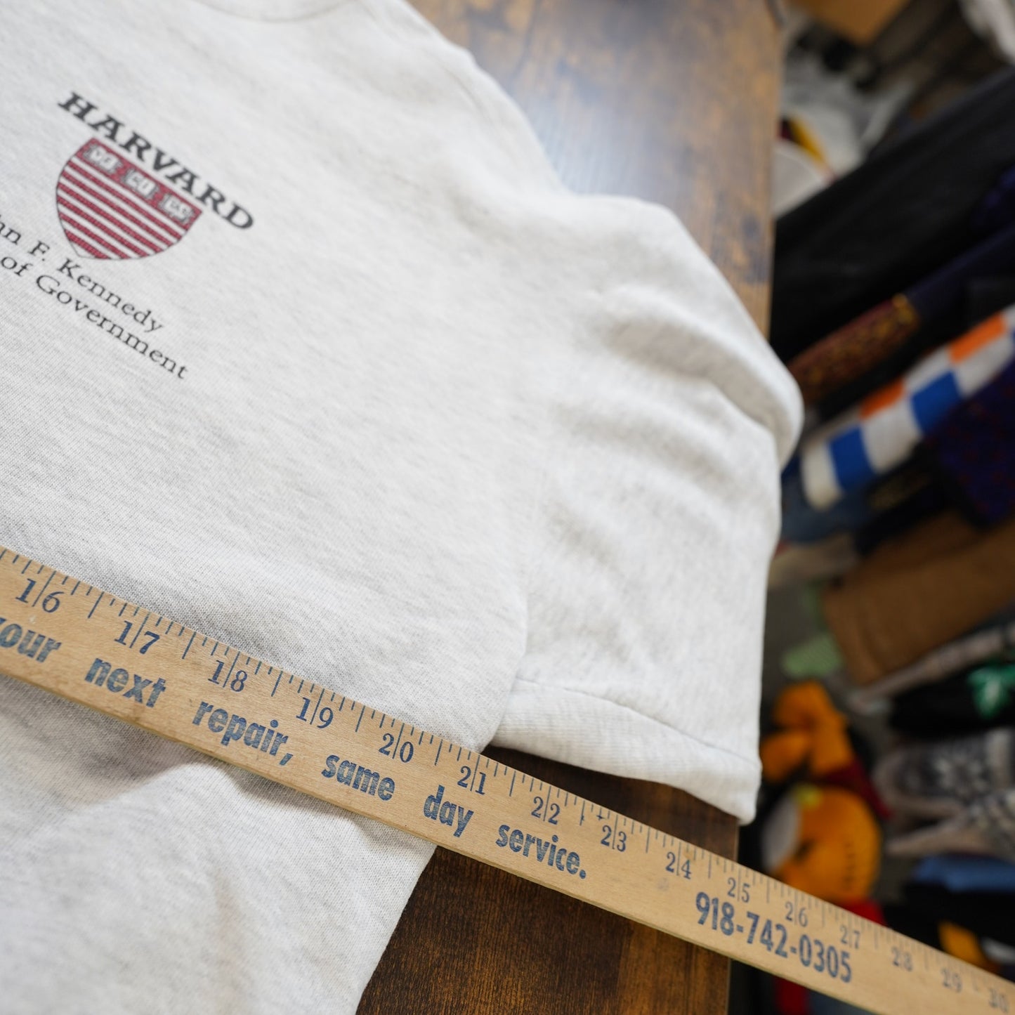 (M) Vintage Harvard School of Government Russell Athletic Sweatshirt Mens M 90 Gray