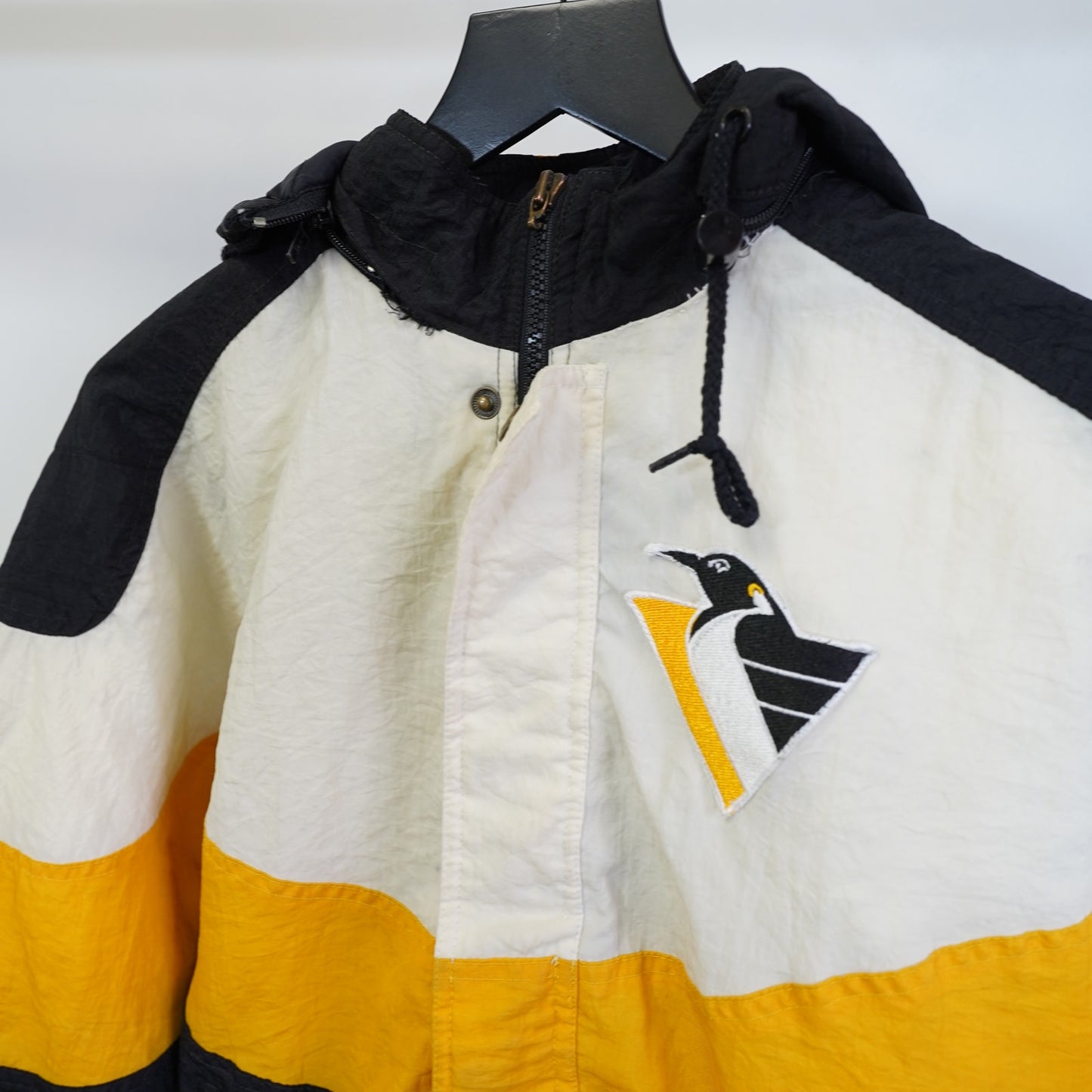 (Kids L) Vintage Pittsburg Penguins Apex One Puffer Jacket Youth L 90s Retro Kids White
